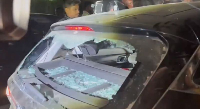 Bigg Boss Telugu 7 Winner Pallavi Prashanth Fans attacked  Amardeep Car AKP 