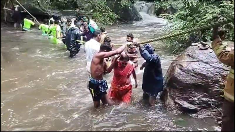 20 pilgrims recovered safely who affect flood at sathuragiri temple in virudhunagar district vel