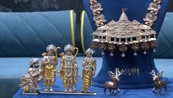 Ram Mandir theme necklace with five thousand diamonds, Surat businessman's innovative experiment  - bsb