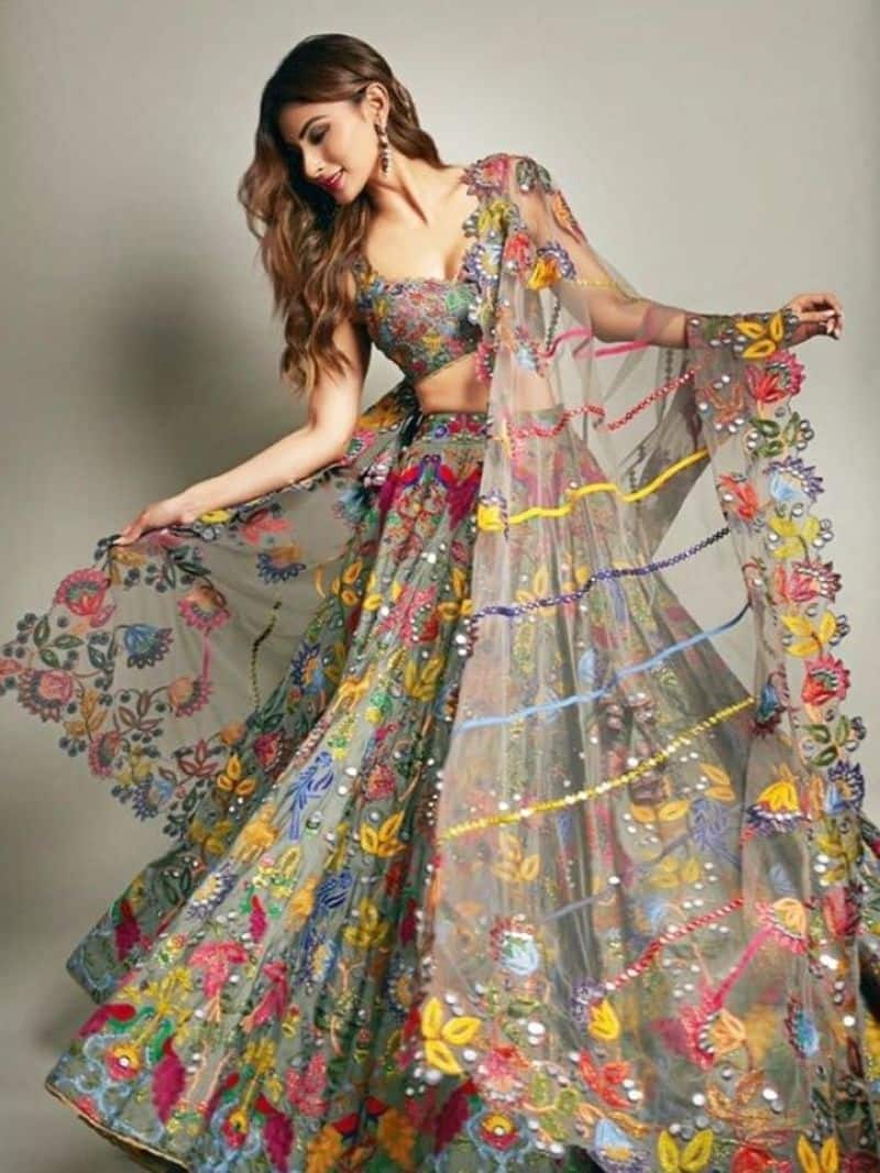 mouni roy 10 lehenga photo zkamn