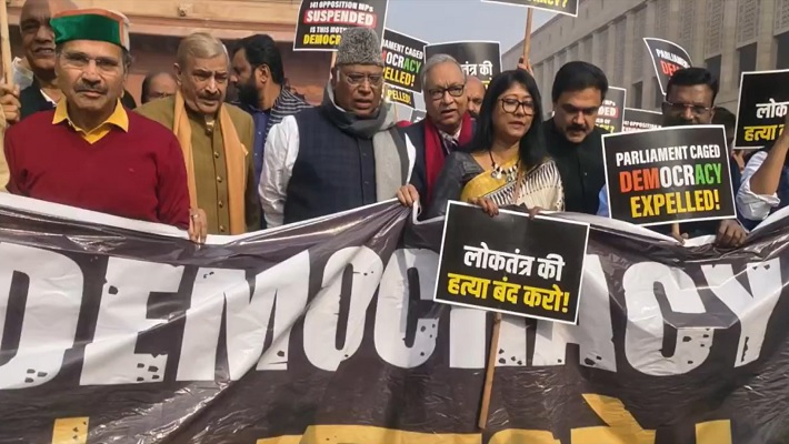 Opposition MPs Protest Over Mass Suspension