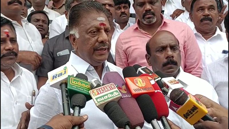 former cm o panneerselvam inspects flood affected areas in southern districts vel