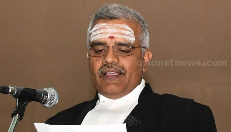 Madras hc chief justice allows me to examine mp mlas review petition say justice anand venkatesh in court room smp