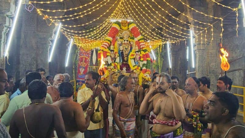 vaikunta ekadasi thiruvallikeni parthasarathy temple sorgavasal open tvk