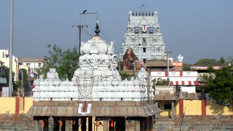 vaikunta ekadasi thiruvallikeni parthasarathy temple sorgavasal open tvk