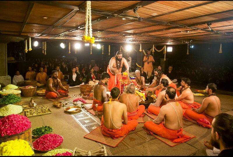 Saptarishi Aarti before Adiyogi statue at Coimbatore isha yoga dee