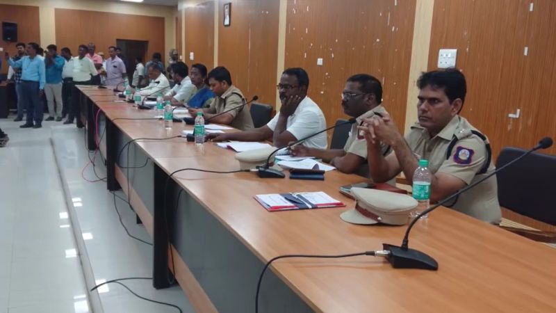 madurai district collector conduct a meeting about jallikattu event on 2024 vel