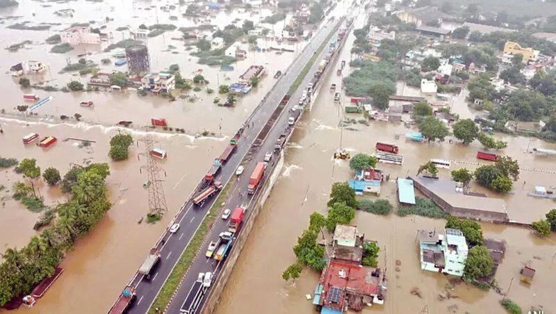 Thirumavalavan condemns the central government for not declaring the South District flood as a national calamity KAK