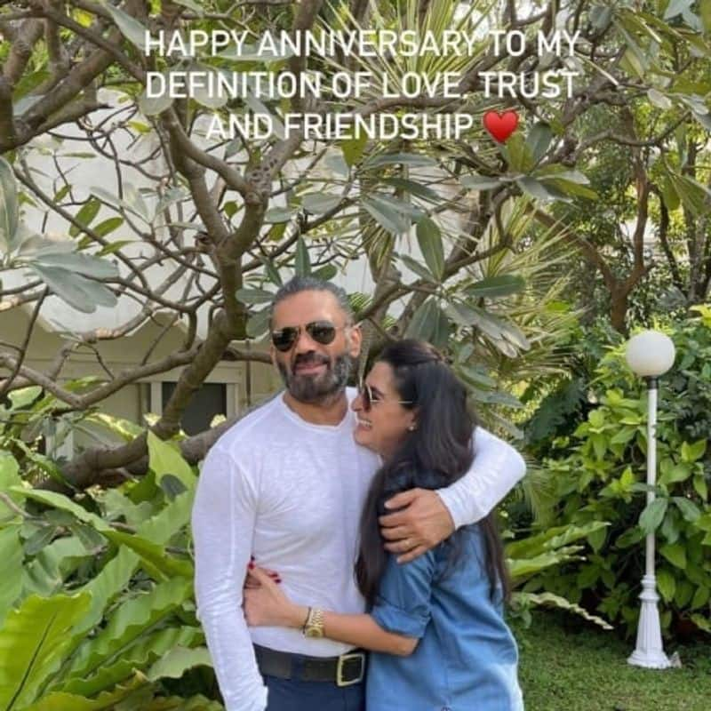 Sunil Shetty wishes wife Mana Shetty on wedding anniversary; daughter Athiya Shetty shares unseen pictures ATG