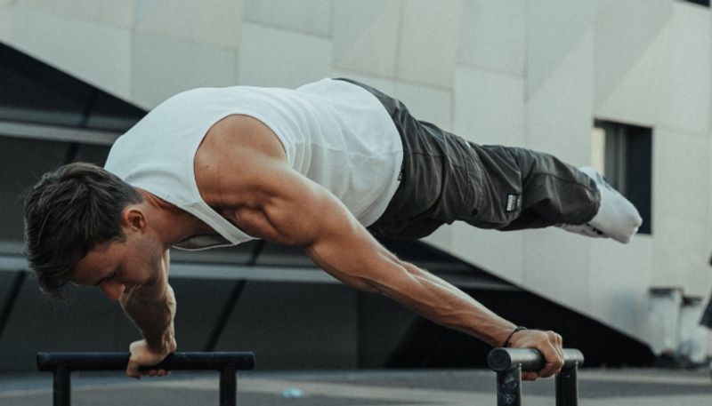 know the difference between calisthenics and weight training