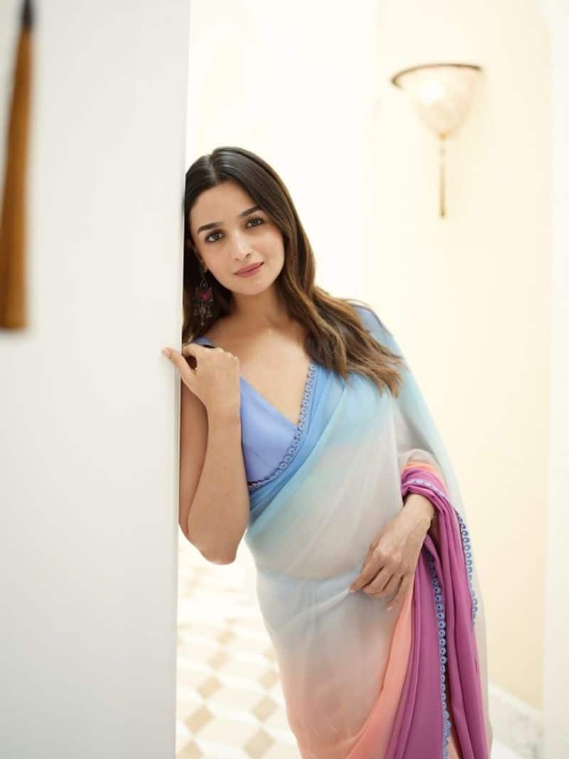 alia bhatt 10 saree image zkamn