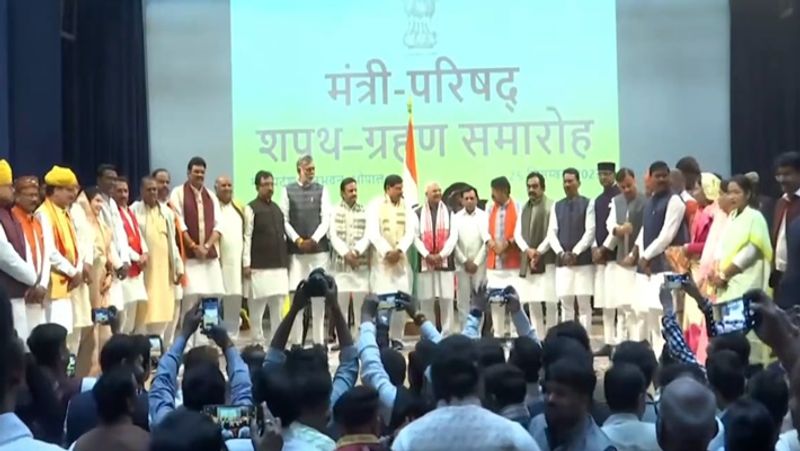 Madhya Pradesh cabinet expansion 28 MLAs were inducted as ministers smp