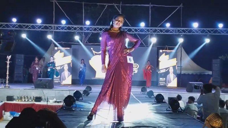 Many young women participated in the catwalk show held in Puducherry vel