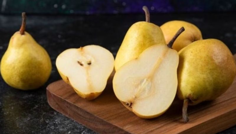 benefits of eating pears in winter 