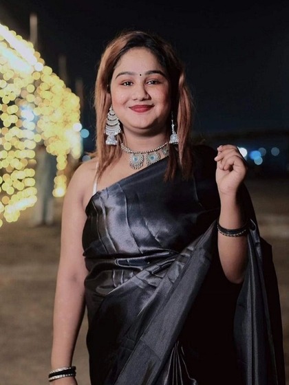 <p>मुंबई की रहने वाली हिजाब गर्ल शबनम शेख की हर तरफ चर्चा है। वह मुंबई से अयोध्या पैदल यात्रा पर निकली हैं।<br />
 </p>
