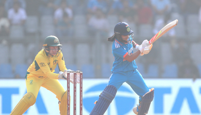 india women team lost to australia, it won with 6 wickets kms