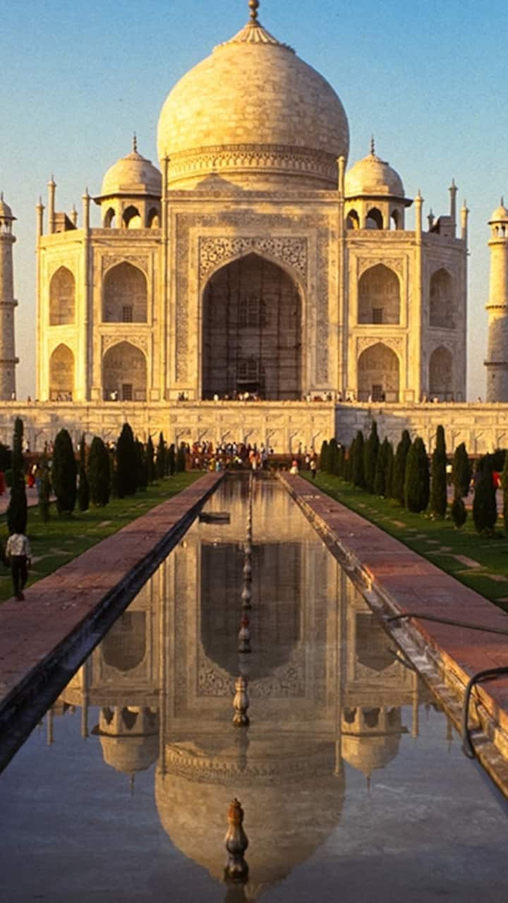 Taj Mahal to Red Fort 10 Most Visited Monuments in India iwh