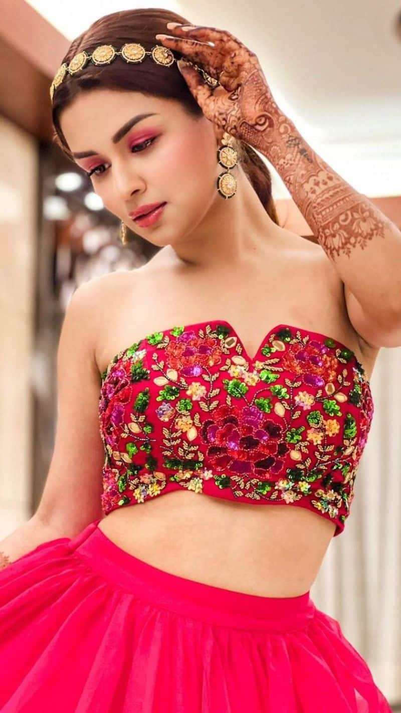 avneet kaur designer blouse design kxa 