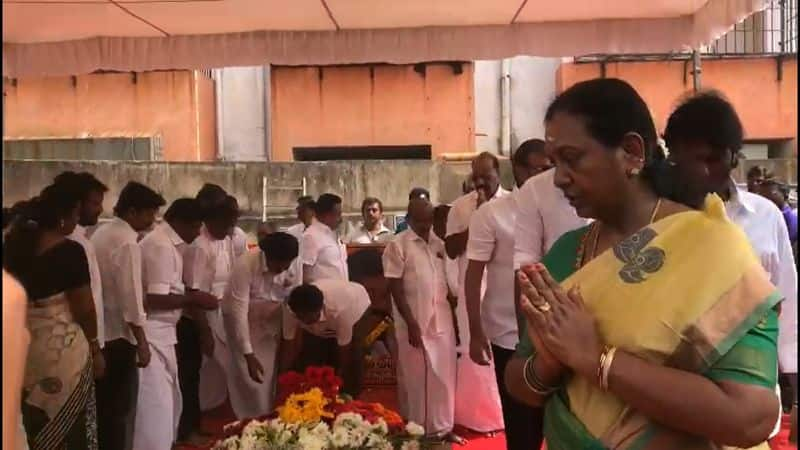 public will allowed to respect to captain vijayakanth at his memorial in chennai says premalatha vijayakanth vel