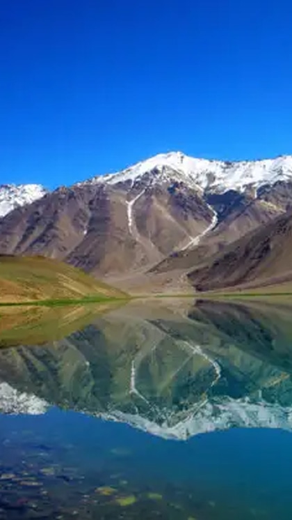 <p>जब बात पहाड़ों की आती हैं तो मनाली का नाम सबसे पहले आता है। हर कोई जिंदगी में एक बार मनाली जरूर जाना चाहता है लेकिन घूमने के अलावा वहां फेमस फूड का टेस्ट लेना ना भूलें। </p>
