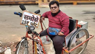सुबह काॅम्पिटिटिव एग्जाम की तैयारी-शाम को काम, जॉब नहीं मिली तो व्हीलचेयर पर ही समोसे बेचने लगे सूरज