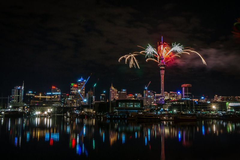 New Zealand rings in 2024 with spectacular fireworks display at Auckland's Sky Tower (WATCH) snt