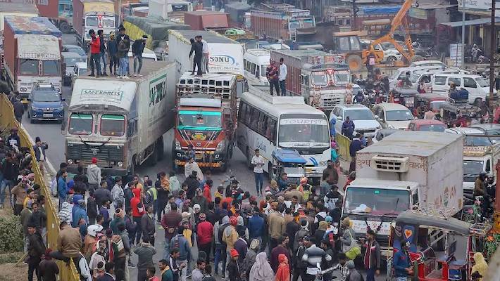 The central government responded to the truck drivers' protests..ISR