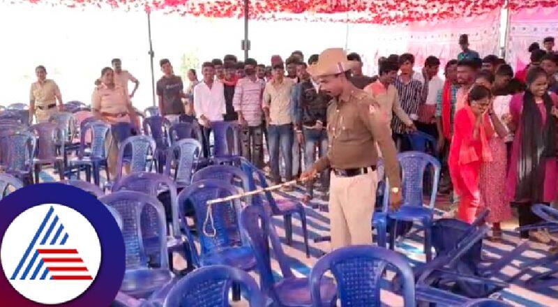 A snake appeared when new police station inauguration pogram by minister parameshwar at kolar rav