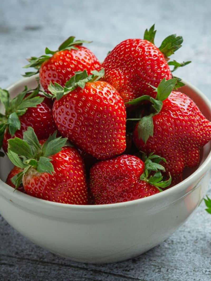 6 benefits of consuming strawberries this winter season RKK EAI