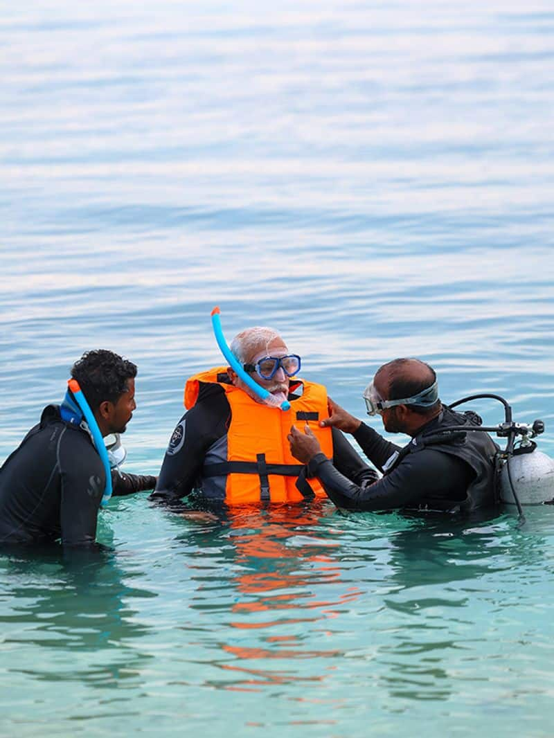 PM Modi goes snorkelling in Lakshadweep, shares breathtaking pics AJR