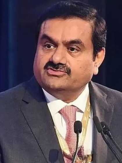 मुकेश अंबानी को पीछे छोड़ एशिया के सबसे अमीर शख्स बने गौतम अडानी