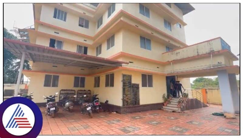 drunken gang attack in hostel  students at uttara kannada  gow