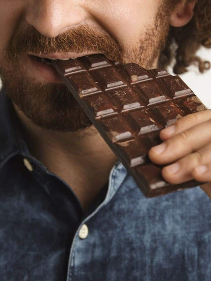 6 benefits of consuming dark chocolate in winter RKK EAI