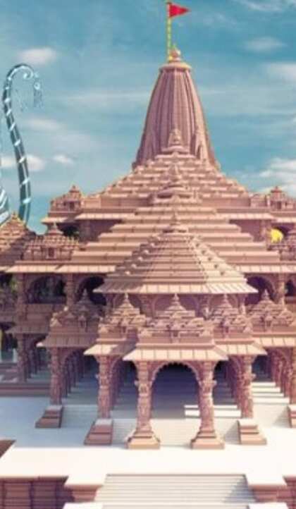 <p>रामलला की अचल मूर्ति स्वर्ण सिंहासन के कमल आसन पर विराजमान होगी। दोनों प्रतिमाओं की पूजा-अर्चना होगी।</p>
