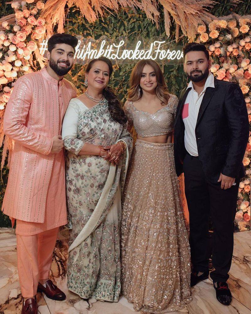 MS Dhoni attend Rishabh Pant Sister Sakshi and Ankit Chaudhary Marriage Engagement Function rsk