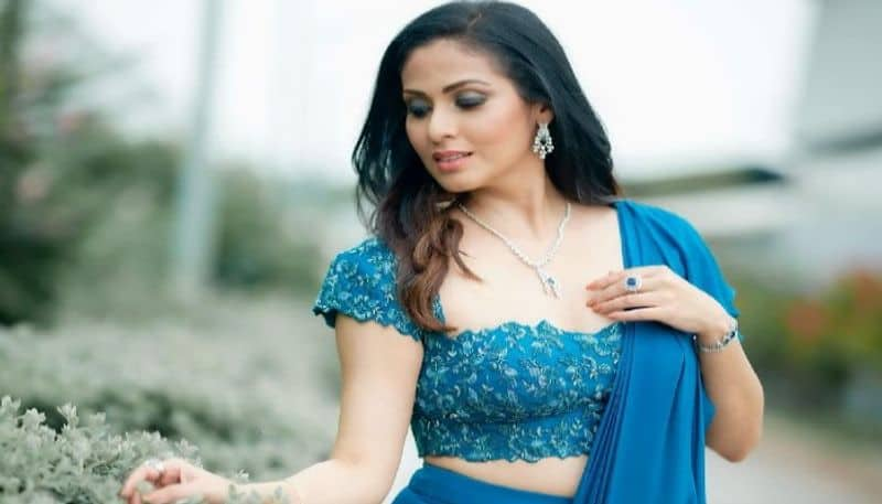 Actress Sadha attractive look in Lehanga Voni NSK