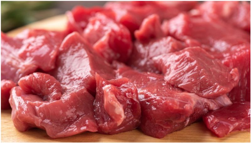 550 kilos of spoiled meat seized in kuwait 