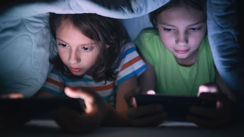 how much screen time is healthy for kids