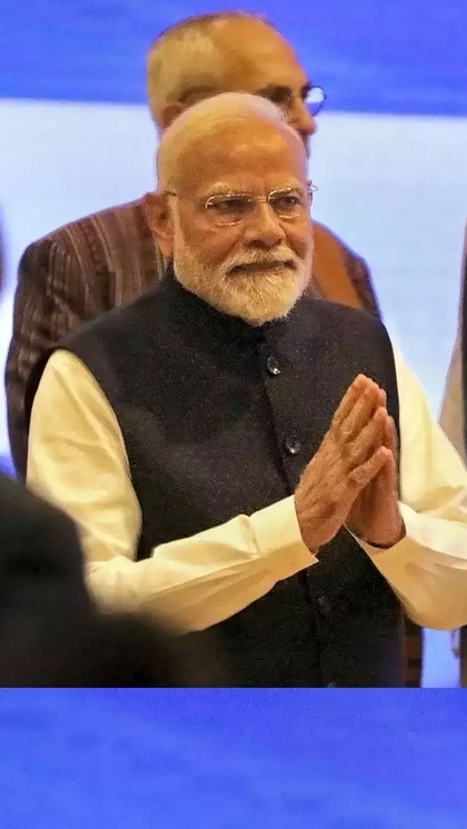 <p>रामलला की प्राण प्रतिष्ठा कार्यक्रम में पीएम मोदी मुख्य यजमान हैं। उसके पहले अनुष्ठान अपने आराध्य के प्रति समर्पण भाव से किया जाता है।</p>
