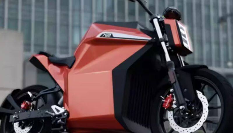 Svitch CSR 762 e motorcycle launch