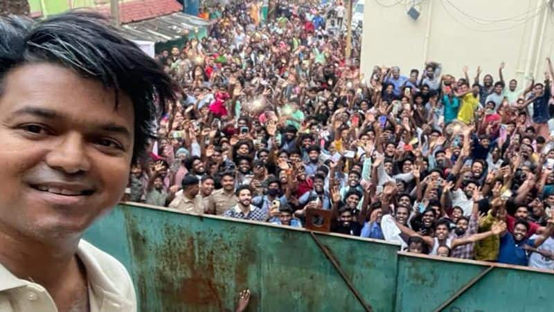 Thalapathy Vijay takes selfie with fans in young look at GOAT movie shooting spot gan