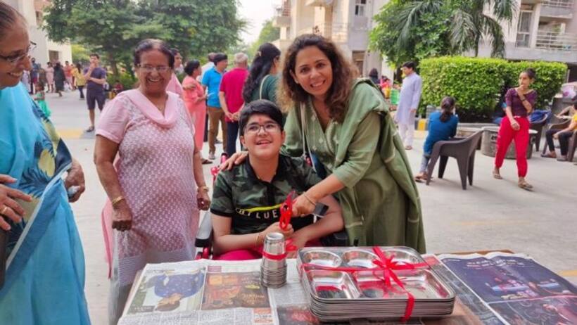 सड़क पर फैले  डिस्पोजल ने दिया क्रॉकरी बैंक का आईडिया, हर इवेंट के लिए तूलिका देती हैं मुफ्त स्टील के बर्तन