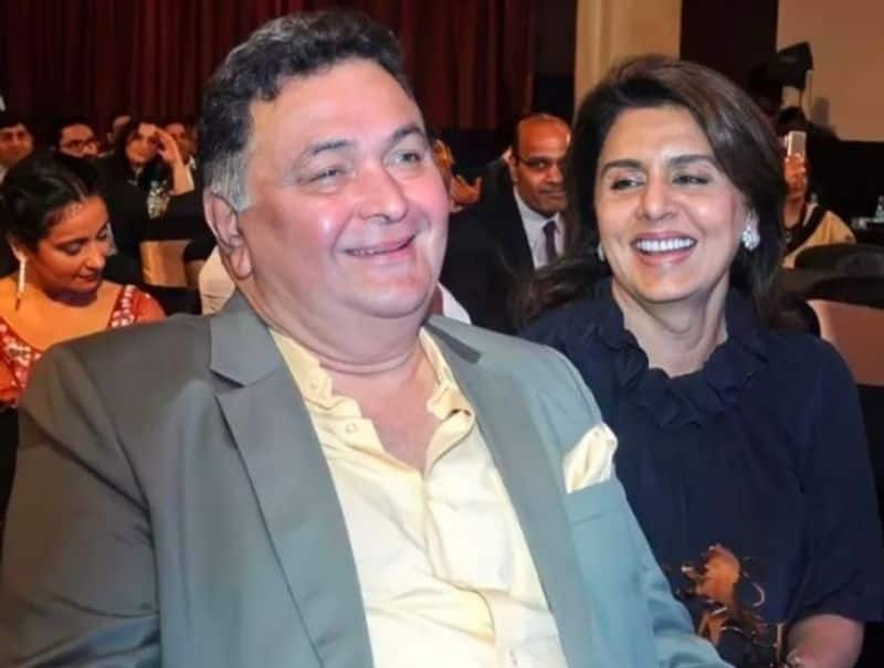 Koffee with karan season 8 Neetu kapoor revealed that Rishi kapoor Had heavy possessiveness on wife and kept her away from party culture akb