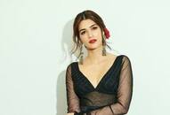 Teri Baaton Mein Aisa Uljha Jiya shahid kapoor movie heroine kriti sanon latest heavy suit collection kxa 