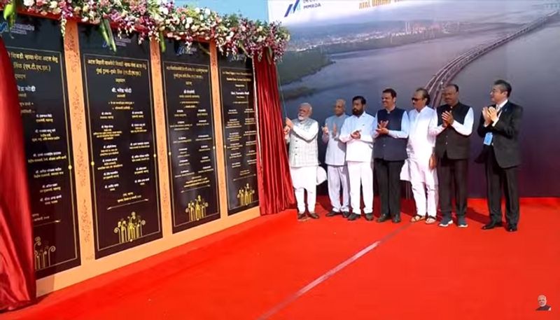 Prime Minister  Modi inaugurates Atal Bihari Vajpayee Sewri-Nhava Sheva Atal Setu  Bridge lns