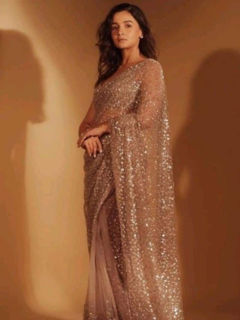 alia bhatt 10 saree for makar sankranti zkamn