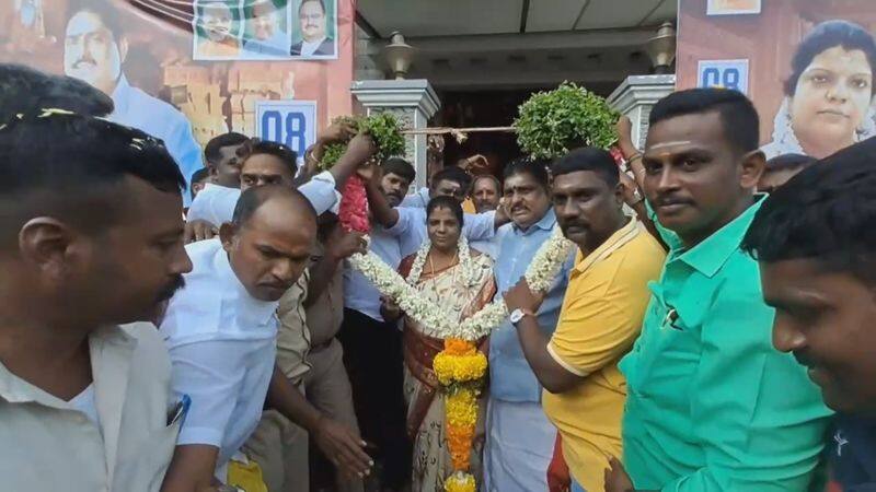 The police mans who were promoted in Puducherry met Home Minister Namasivayam and thanked him vel