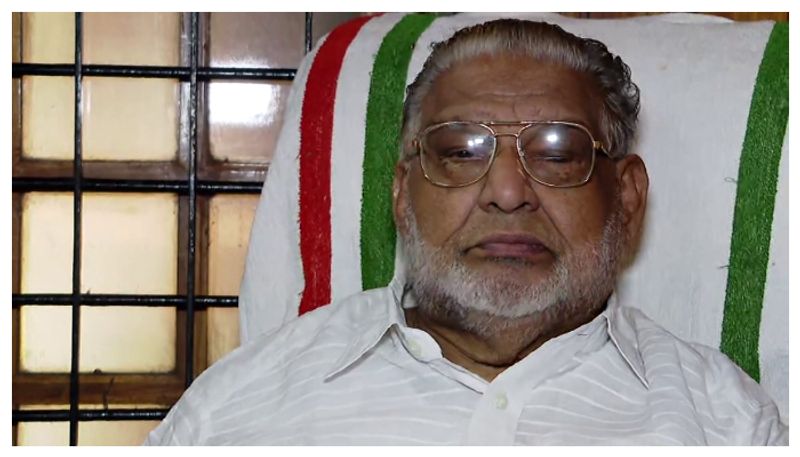 Former minister and senior Congress leader TH Mustafa passed away fvv