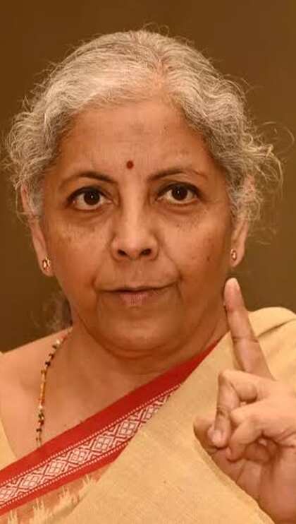 <p>स्कीम बी के तहत मैन्यूफैक्चरिंग सेक्टर में जॉब को बढ़ावा देने के लिए सरकार पहले 4 साल में एम्प्लॉई और एम्प्लॉयर दोनों को ईपीएफओ में सपोर्ट देगी। 30 लाख यूथ को इसका लाभ मिलेगा।<br />
 </p>
