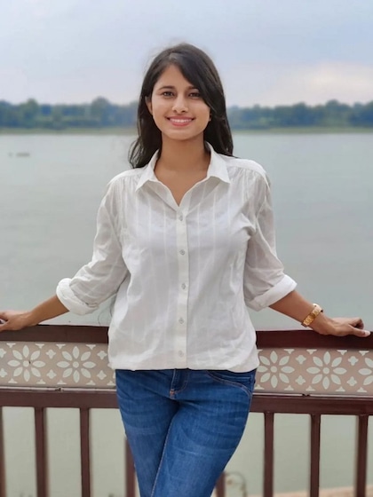 हाई सैलरी वाली जॉब छोड़ 2 बार UPSC में फेलियर, ऐसे आई 6वीं रैंक